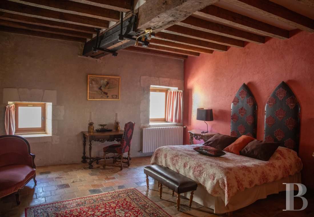 En Touraine, près de Loches, un ancien château-monastère et son domaine de 150 hectares - photo  n°22